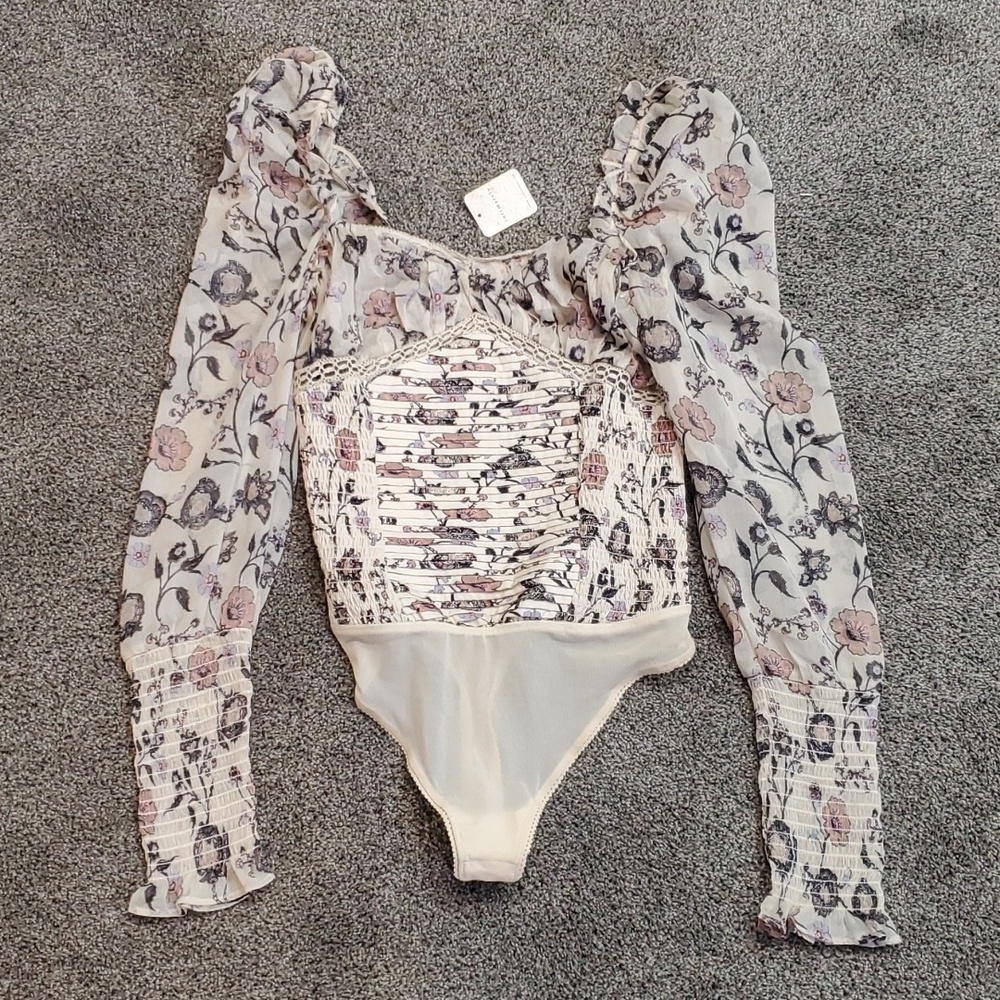 NWT Free People Brunch Date Floral Bodysuit sz XS - Picture 5 of 13